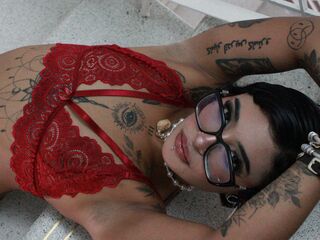 free webcam chatroom JessiHilton