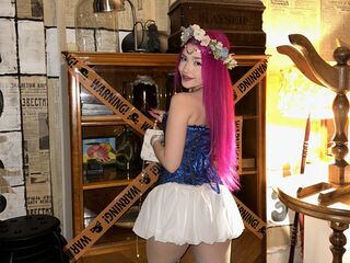 camgirl playing with dildo JewerlyBloom