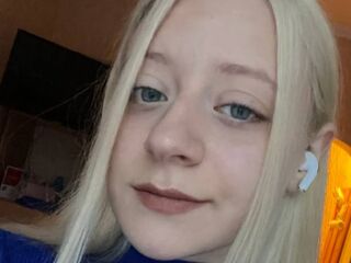 camgirl playing with sextoy JoannieMaglioli