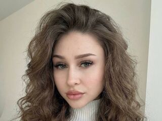 shower cam JunitaDroze