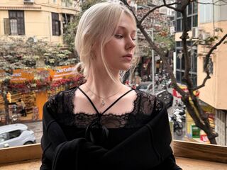 live webcam performer KamValentine