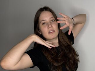 camslut naked KasandraVewer