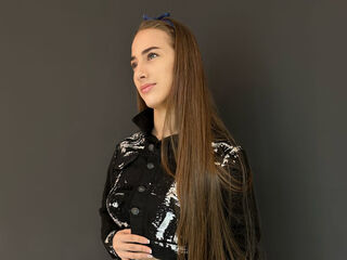 nude gamgirl KatheWalton