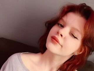 chatroom webcam photo KiraCurt