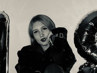 hot webcam slut LatishaWolfenden