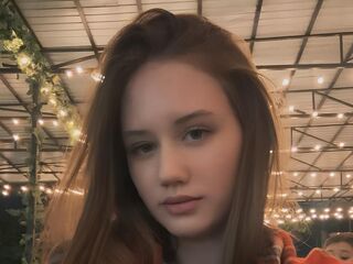 girl cam live LaureenWinkler