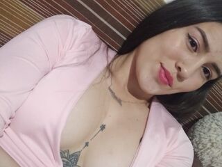 adult cam show LaylaPetit