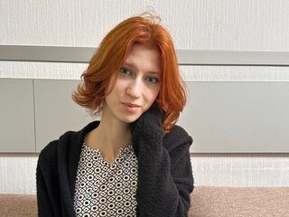 naughty cam girl LettyAegerter