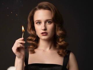 live cam girl LolaCoresh