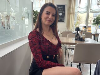 beautiful webcamgirl LoreleyFlame