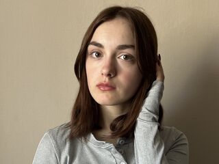 masturbating webcamgirl LouanneNading