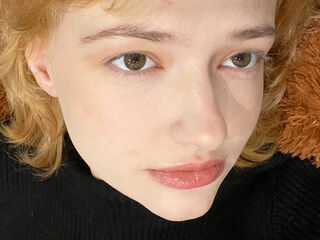 hot strip tease show LunaBeans