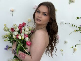 girl fingering shaved pussy LunaVales