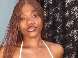naughty camgirl masturbating LunaVerona