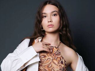 chat with cam MauraHoese