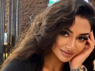 bedroom webcam MayaDastrup