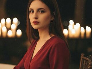 naked camgirl masturbating with vibrator MichelineQuicksa