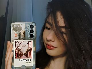 beautiful cam girl MitziBreech