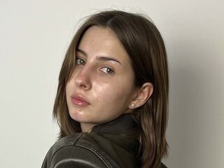 hot webcam slut MollySodisia