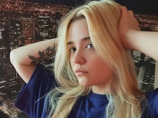 live free chat MonnieMoniz