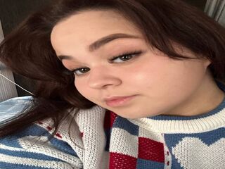 topless webcamgirl MoonlitAdele