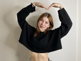 hot cam whore NadineGene