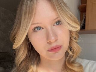 nude camgirl photo NanceyMonteverde