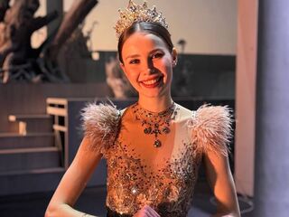 shower cam NylaPitarresi