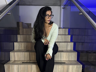 cam girl masturbating with vibrator OliviaLezama