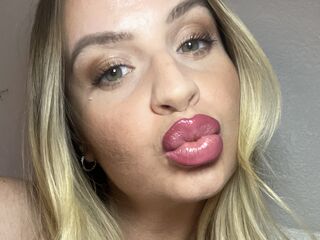 live sex video PeachyyBunnyy