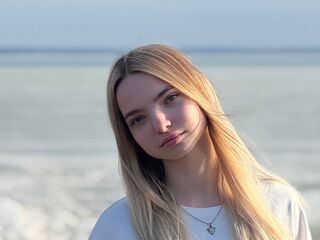 webcam girl chatroom RaguelMetenosky