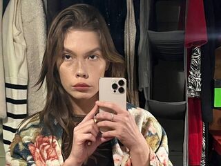 free videochat RubyRedkis