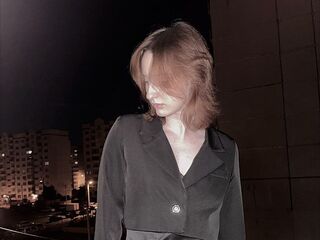 girl cam nude ShirleenWiens