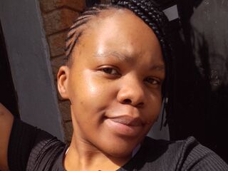 free video chat room SinethembaZondi