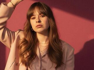 free adult cam picture TerinaLairmore