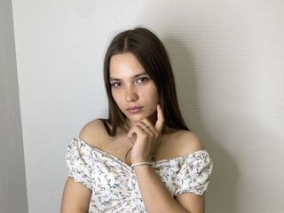 camslut naked TessaMilton