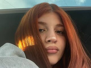 camgirl video chat room VelmaraJoy