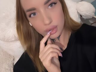 sexy webcamgirl pic VillaretMarquise