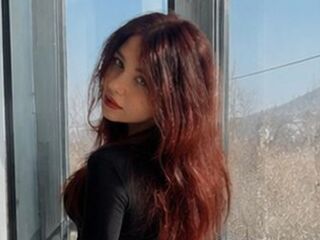naked girl with webcam masturbating with dildo VioletteIguina