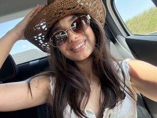 free chatroom YasmineHart