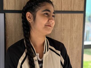 free nude live show YukoKlapper