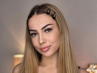 adult chatroom ZaraPlaya